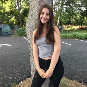 Meet your Posher, Danielle